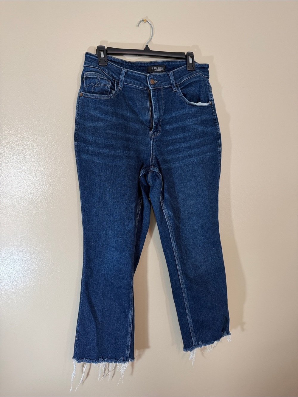 Judy Blue Dark Blue Cropped Frayed Hem Jeans